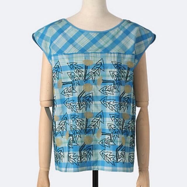 mina perhonen(ミナペルホネン)のmina perhonen ミナ ペルホネンｔａｎｐｏｐｏ ブラウス 38 レディースのトップス(Tシャツ(半袖/袖なし))の商品写真