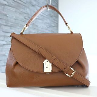 フルラ(Furla)の専用出品です。⭐︎FURLA フルラ SLEEK M (ショルダーバッグ)