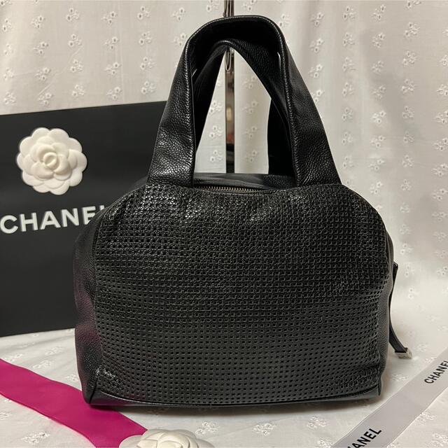 CHANEL - 【専用】CHANEL パンチング ミニボストン キャビア CHANEL - 【専用】CHANEL パンチング ミニボストン キャビア