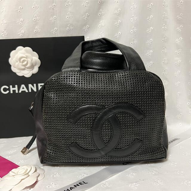 CHANEL - 【専用】CHANEL パンチング ミニボストン キャビア CHANEL - 【専用】CHANEL パンチング ミニボストン キャビア