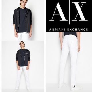 アルマーニエクスチェンジ(ARMANI EXCHANGE)の未使用 ♡ ARMANI EXCHANGE 白 アルマーニ デニム ジーンズ(デニム/ジーンズ)