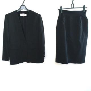 ディオール(Christian Dior) 黒 スーツ(レディース)の通販 31点