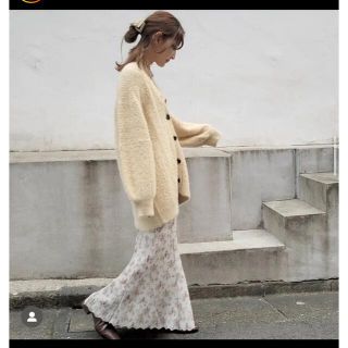 COCO DEAL(ロングスカート ・ ホワイト/白色系)のフリマ COCO DEAL(ロングスカート ・ ホワイト/白色系)のフリマ