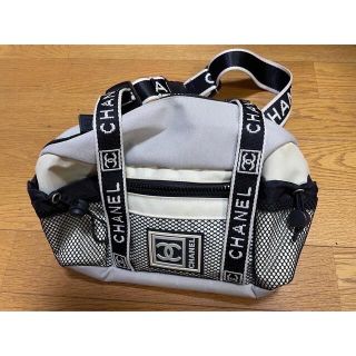 シャネル(CHANEL)のCHANEL♡シャネルスポーツCHANELボディーバック 正規品(ボディバッグ/ウエストポーチ)