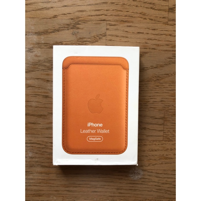 Apple(アップル)の【中古品】Apple iPhoneレザーウォレット　茶色　『探す』機能対応！ スマホ/家電/カメラのスマホアクセサリー(iPhoneケース)の商品写真