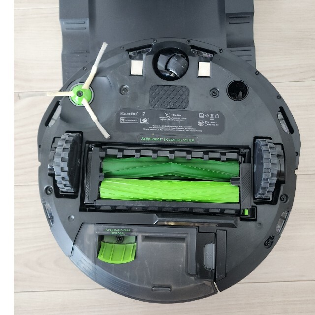 iRobot(アイロボット)のアイロボット Roomba i7+ スマホ/家電/カメラの生活家電(掃除機)の商品写真