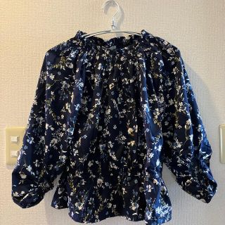 ブルークロス(bluecross)のブルークロス　花柄トップス　LL170 紺　美品(Tシャツ/カットソー)