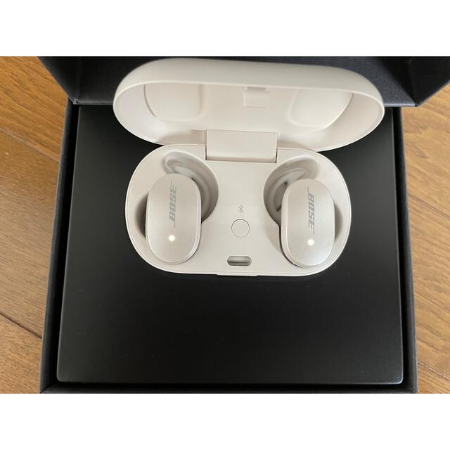 BOSE(ボーズ)のBose  完全ワイヤレスイヤホン 新品　未使用 スマホ/家電/カメラのオーディオ機器(ヘッドフォン/イヤフォン)の商品写真