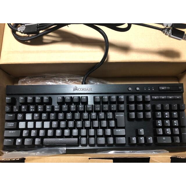 【品】CORSAIR K70 日本語ゲーミングキーボード