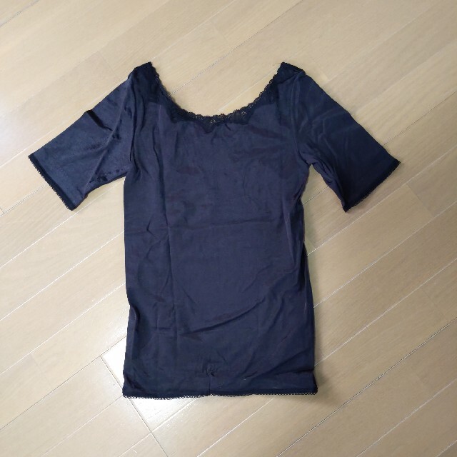 Wacoal(ワコール)のワコール下着半袖リボン刺繍Lサイズ　ブラック レディースの下着/アンダーウェア(アンダーシャツ/防寒インナー)の商品写真