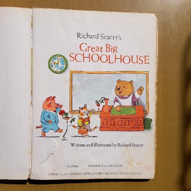 洋書 古本  リチャードスキャーリー SchoolHouse 英単語 英語絵本 エンタメ/ホビーの本(絵本/児童書)の商品写真