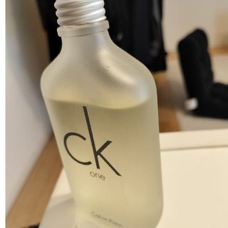 シーケーカルバンクライン(ck Calvin Klein)のカルバンクライン　シーケーワン　オードトワレ(ユニセックス)