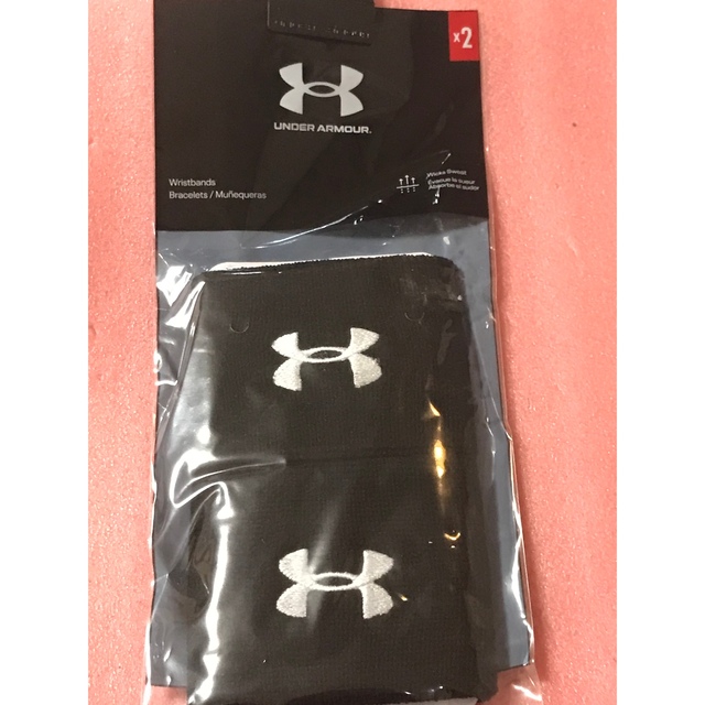 UNDER ARMOUR(アンダーアーマー)のアンダーアーマー ペア売り パフォーマンスリストバンド   ブラック　両手用 スポーツ/アウトドアの野球(その他)の商品写真