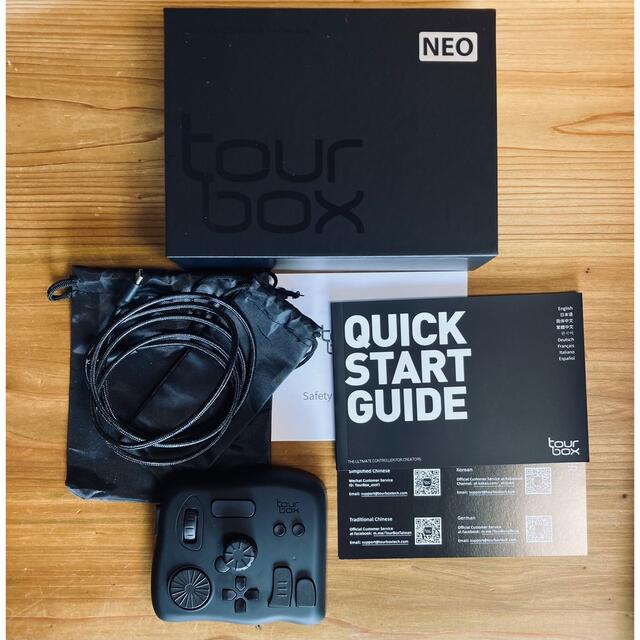 TourBox NEO（専用ケース付）