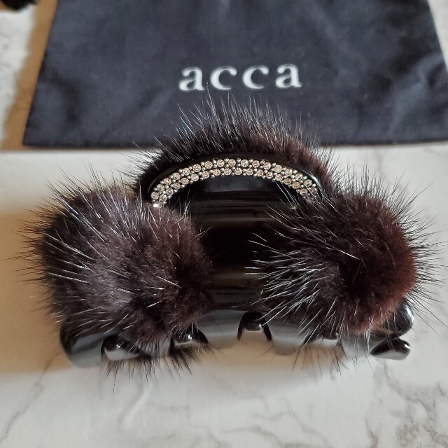 acca レザーにミンク、スワロフスキー付き - 通販 - pinehotel.info
