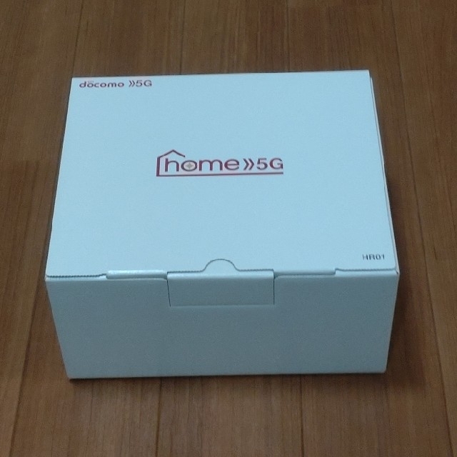 新品 docomo home5G HR01 シムフリーホームルーター