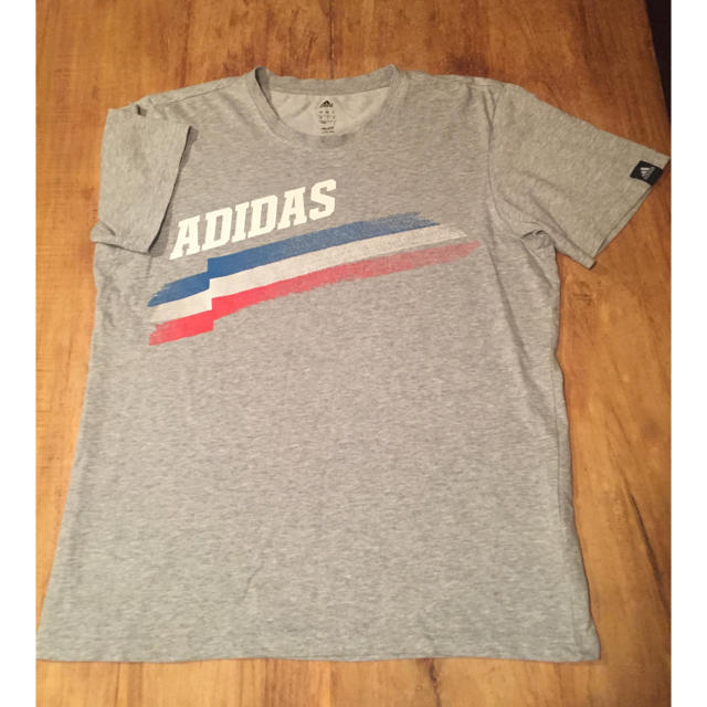 adidas(アディダス)のアディダス adidas Tシャツ メンズのトップス(Tシャツ/カットソー(半袖/袖なし))の商品写真