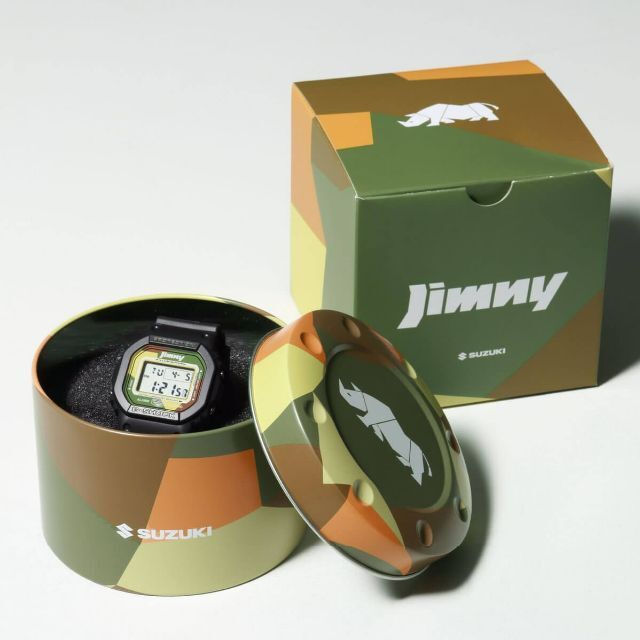 G-SHOCK(ジーショック)のSUZUKI JIMNY × CASIO G-SHOCK DW-5600 メンズの時計(腕時計(デジタル))の商品写真