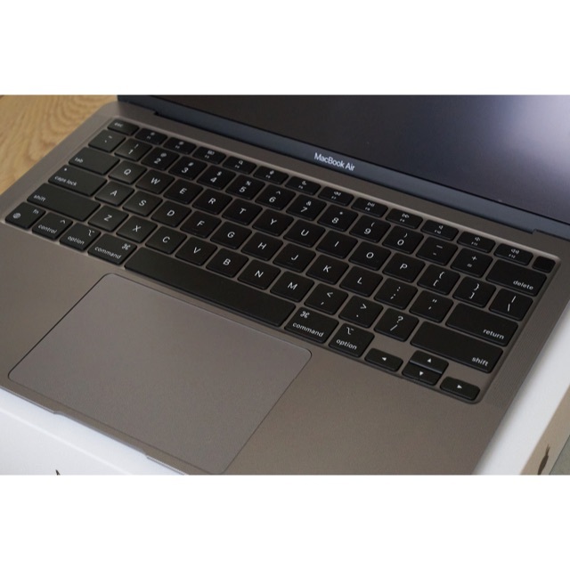 Apple M1 MacBook Air スペースグレー　US 8GB 512