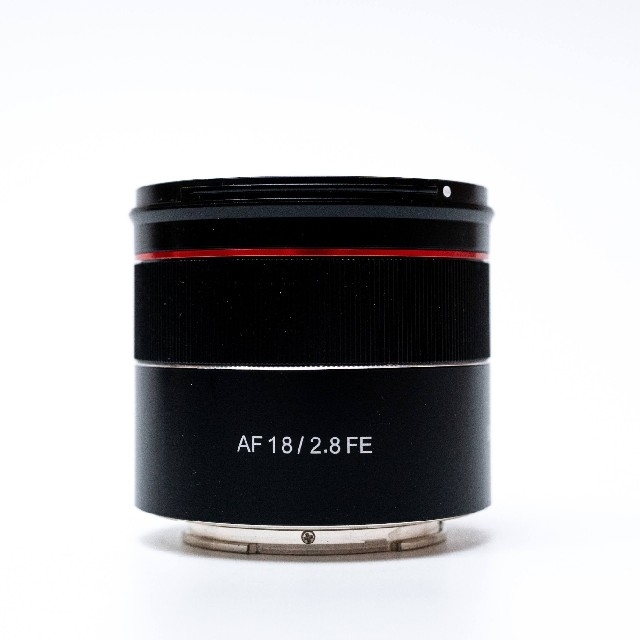 SONY(ソニー)の【中古美品】af18mm f2.8 fe samyang sony Eマウント用 スマホ/家電/カメラのカメラ(レンズ(単焦点))の商品写真