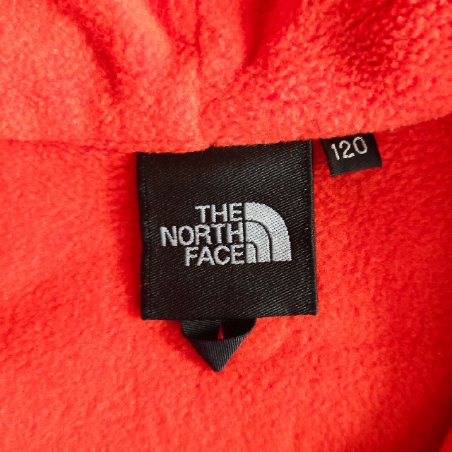 THE NORTH FACE(ザノースフェイス)のノースフェイス　キッズ　フリース　アウター　アルマディラフーディー 120 キッズ/ベビー/マタニティのキッズ服男の子用(90cm~)(ジャケット/上着)の商品写真