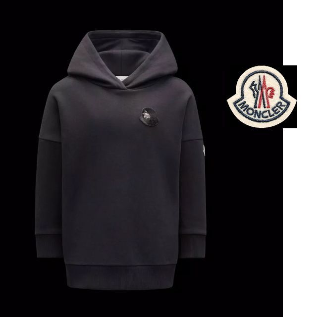 MONCLER(モンクレール)の●新品/正規品● MONCLER カジュアル スパンコール/トリプルロゴ レディースのトップス(パーカー)の商品写真