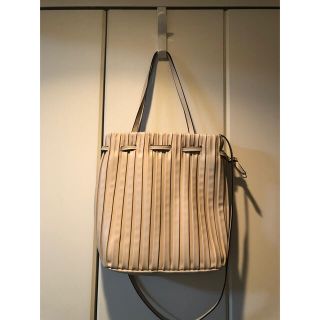 ザラ(ZARA)のZARA バッグ(ショルダーバッグ)