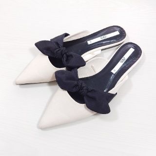 ザラ(ZARA)のZARA　リボンフラットミュール ポインテッドトゥ(ハイヒール/パンプス)