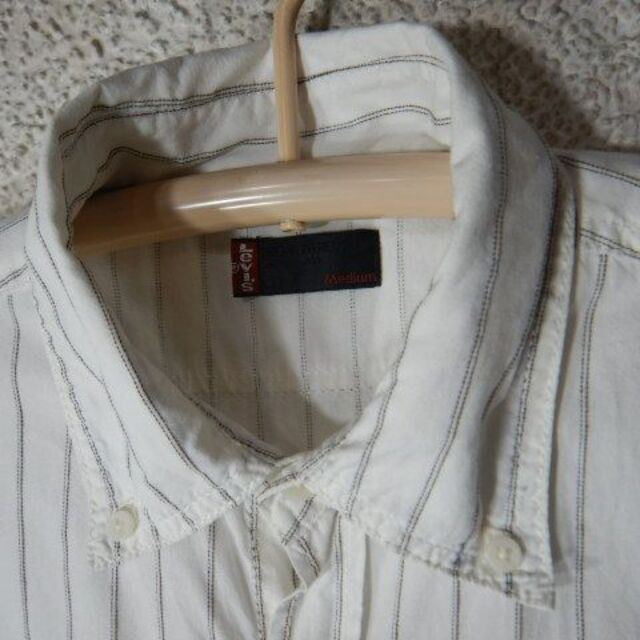 Levi's(リーバイス)の8145　リーバイス　半袖　ストライプ　デザイン　ボタンダウン　シャツ メンズのトップス(シャツ)の商品写真