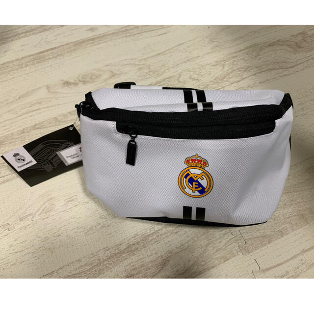 ウエストポーチ　2wayバッグ　Realmadrid レアルマドリード メンズのバッグ(ウエストポーチ)の商品写真