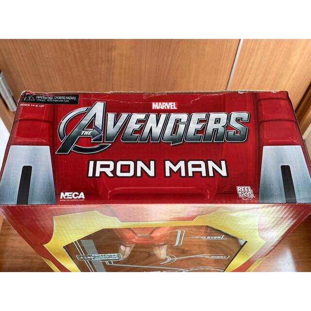 MARVEL - 【新品未開封】NECA アイアンマン フィギュアの通販 by