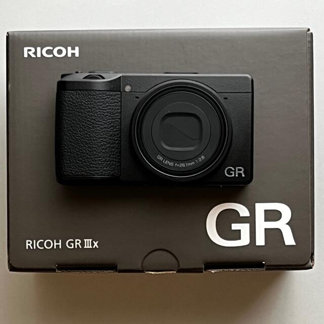RICOH(リコー)の★新品同様★RICOH GR IIIx 限定リング付 スマホ/家電/カメラのカメラ(コンパクトデジタルカメラ)の商品写真