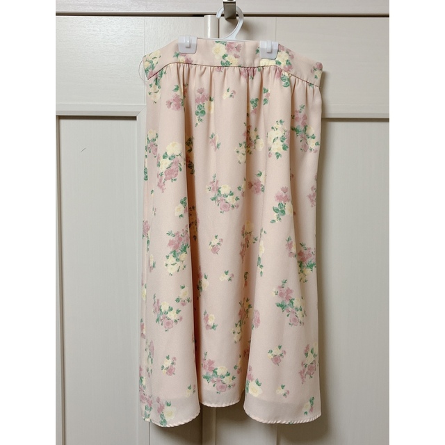 Couture Brooch(クチュールブローチ)のクチュールブローチ 花柄スカート レディースのスカート(ひざ丈スカート)の商品写真