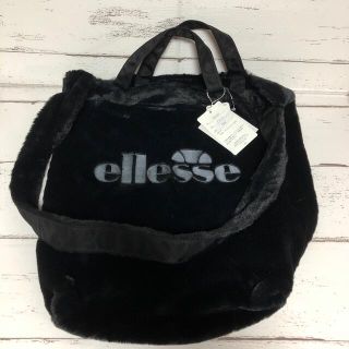 エレッセ(ellesse)の新品　ellesse 大容量　ボアトートバッグ　黒　ロゴ　ふわふわ　ファー　鞄(トートバッグ)