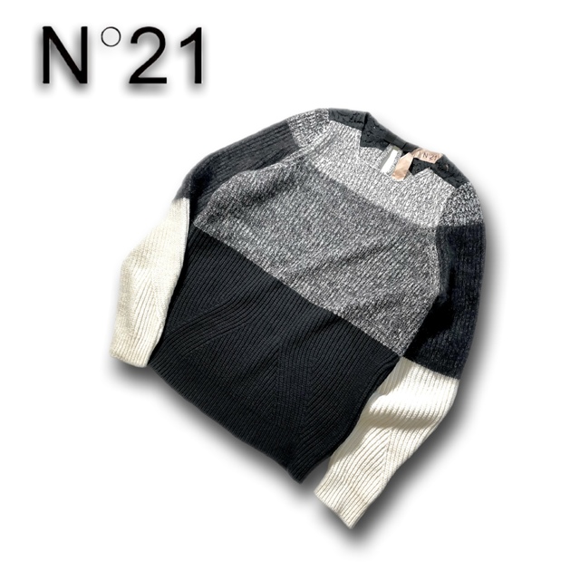 ニット】 N°21 - ヌメロヴェントゥーノ N°21ニットセーターの通販 by