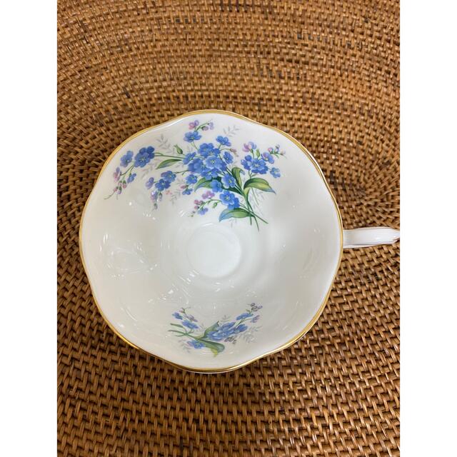 ROYAL ALBERT(ロイヤルアルバート)の美品　ロイヤルアルバート　カップ＆ソーサー　一客 インテリア/住まい/日用品のキッチン/食器(グラス/カップ)の商品写真