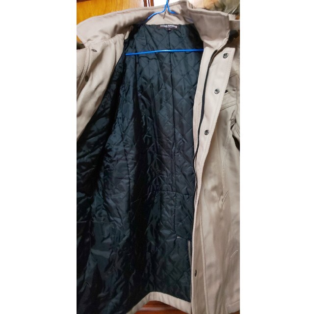 HIDEAWAY(ハイダウェイ)のハイダウェイニコルフード付きミリタリーブルゾンコートベージュ色 メンズのジャケット/アウター(ミリタリージャケット)の商品写真