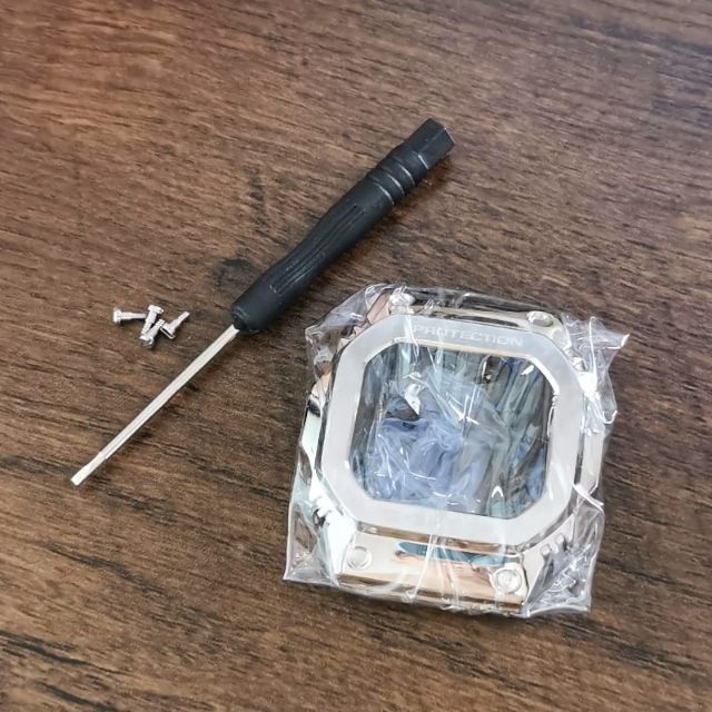 G-SHOCK 5600系 カスタム用 メタルベゼル (ロゴあり) メンズの時計(その他)の商品写真