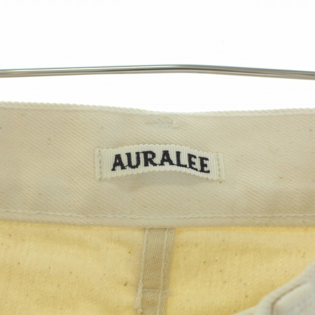 AURALEE(オーラリー)のオーラリー HARD TWIST DENIM 5P PANTS デニム W24 レディースのパンツ(デニム/ジーンズ)の商品写真