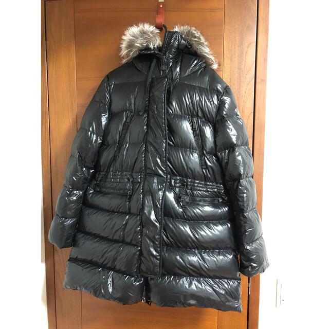 MONCLER(モンクレール)のみき太様専用　　モンクレール　aphrotiti 5 ブラック　moncler レディースのジャケット/アウター(ダウンジャケット)の商品写真