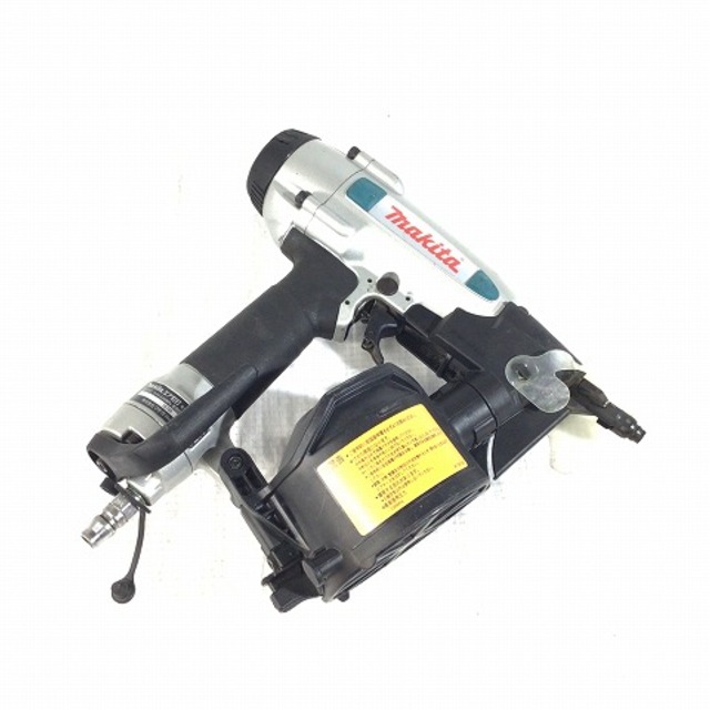 Makita - マキタ/makitaエア釘打ち機AN504Aの通販 by 工具販売 Makita - マキタ/makitaエア釘打ち機AN504Aの通販 by 工具販売