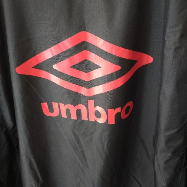 UMBRO(アンブロ)のUmbro ナイロンジャージ上下セット　新品未使用タグ付き メンズのジャケット/アウター(ナイロンジャケット)の商品写真