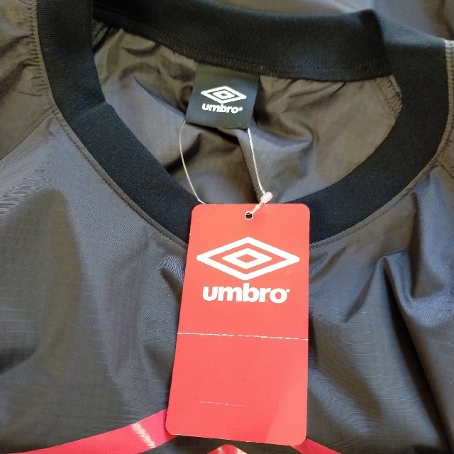 UMBRO(アンブロ)のUmbro ナイロンジャージ上下セット　新品未使用タグ付き メンズのジャケット/アウター(ナイロンジャケット)の商品写真