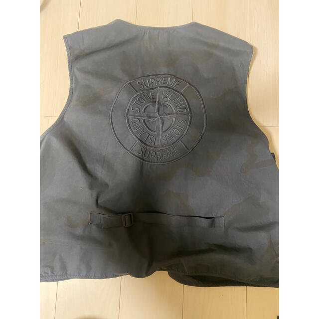 supreme stone island vest XL 1