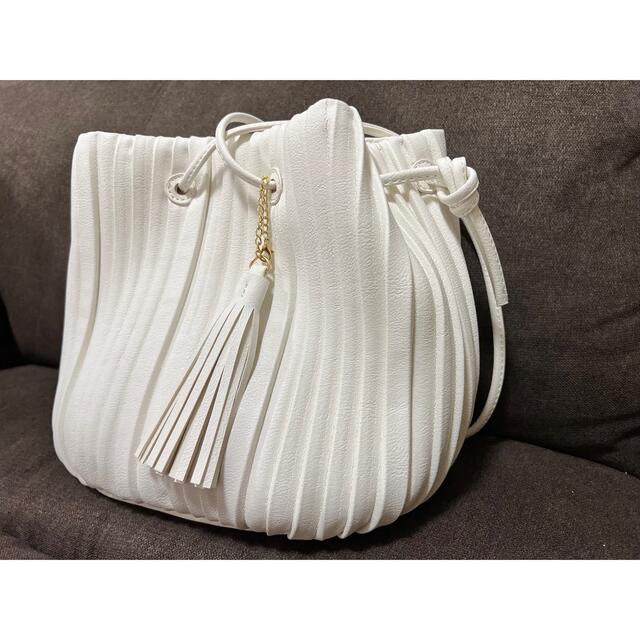 しまむら(シマムラ)のバッグ / ホワイト ハンドメイドのファッション小物(バッグ)の商品写真