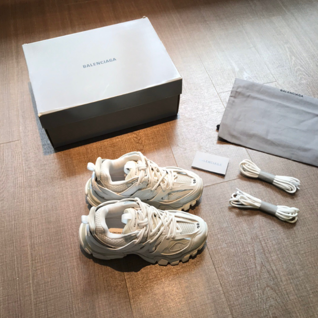 BALENCIAGA 超希少スニーカー FADED - coastalcareeracademy.com