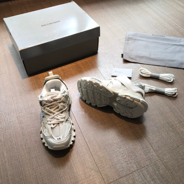 BALENCIAGA 超希少スニーカー FADED - coastalcareeracademy.com