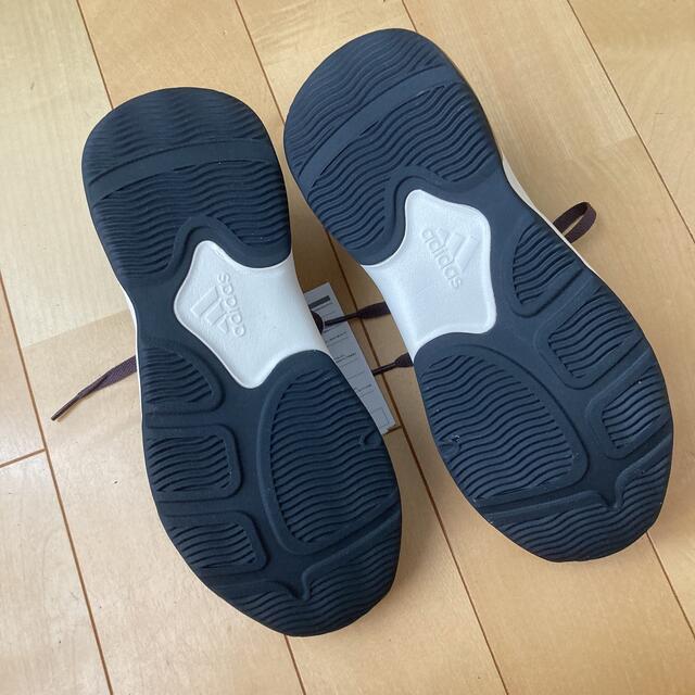 お値下げ。未使用 adidas ジップ スニーカー