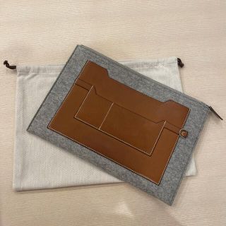 エルメス(Hermes)の激レア　HERMES クラッチバッグ フェルト&レザー(クラッチバッグ)