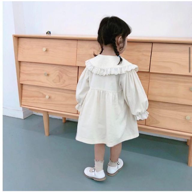 ♡ワンピース♡　ビッグカラー　フレア　レース　アイボリー　韓国　子供服　かわいい キッズ/ベビー/マタニティのキッズ服女の子用(90cm~)(ワンピース)の商品写真